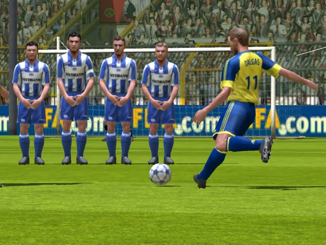 FIFA 2005 gameplay screenshot 1