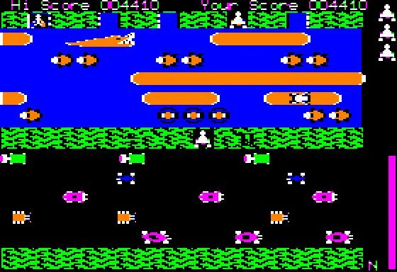 Frogger (1981) gameplay screenshot 1