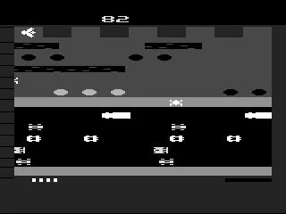 Frogger (1981) gameplay screenshot 3