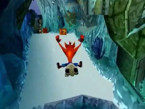 Crash Bandicoot 2: Cortex Strikes Back gameplay screenshot 2