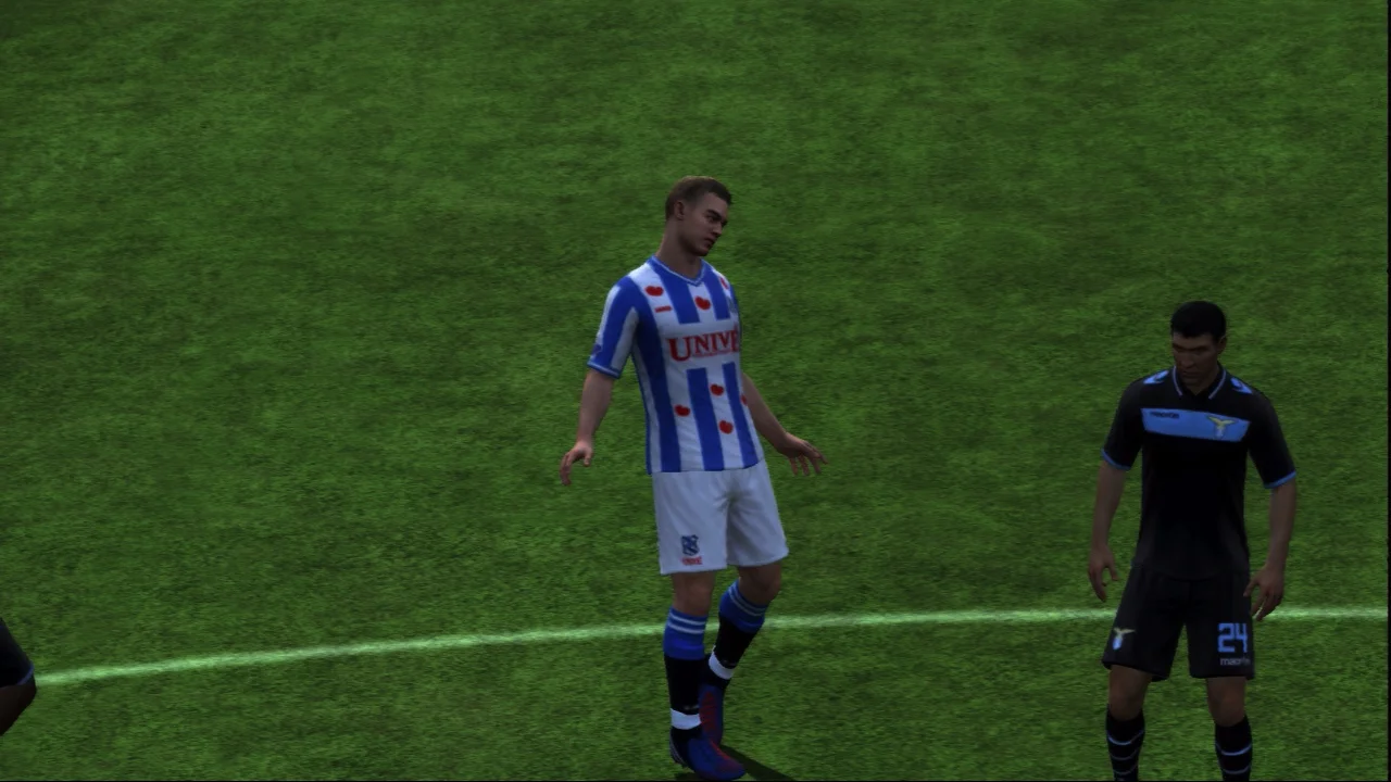 FIFA 13 gameplay screenshot 1