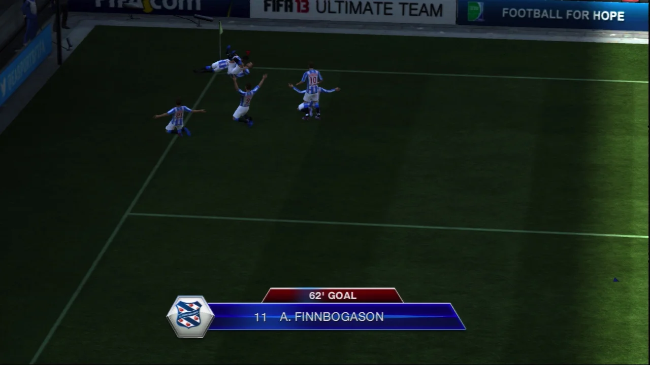 FIFA 13 gameplay screenshot 2