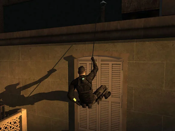 Tom Clancy's Splinter Cell gameplay screenshot 2