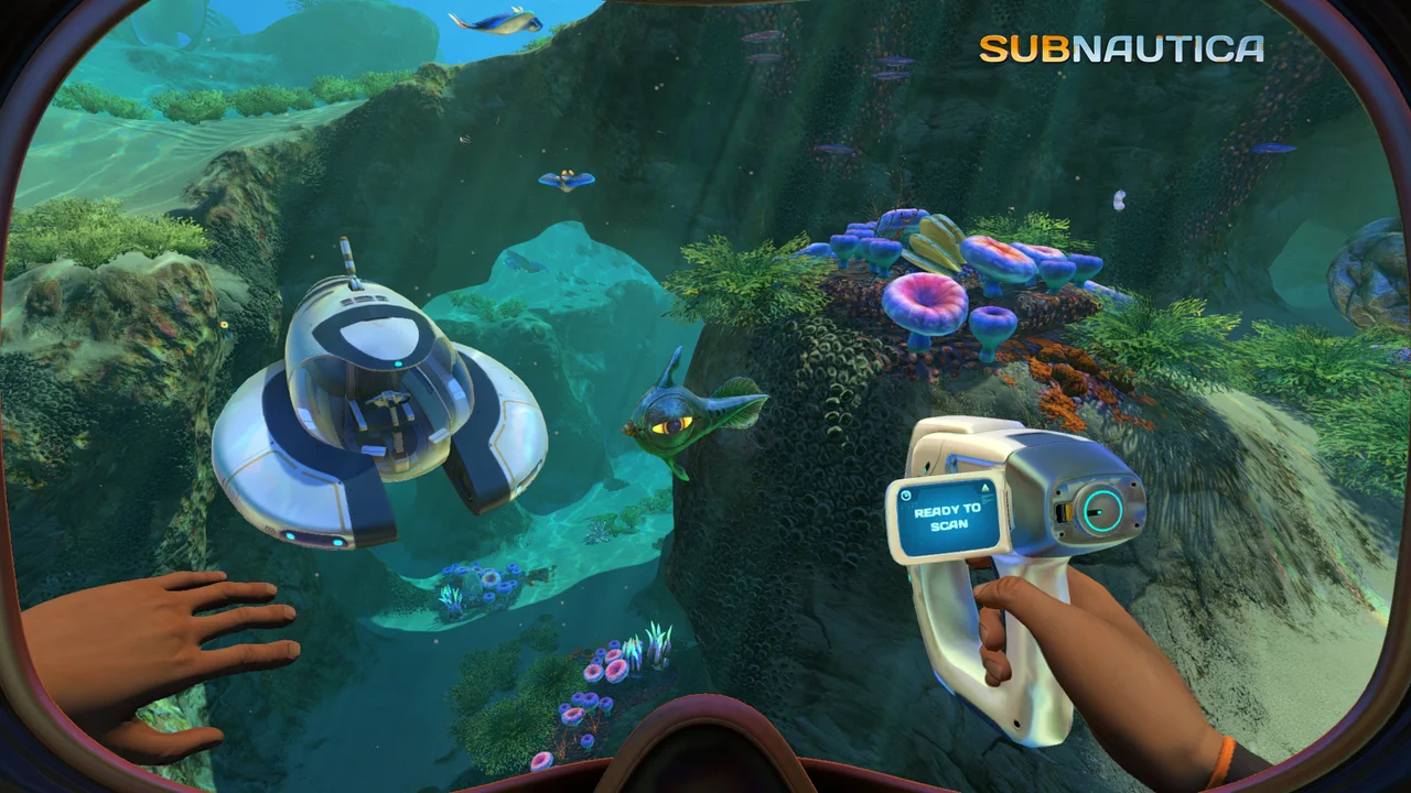 Subnautica gameplay screenshot 1